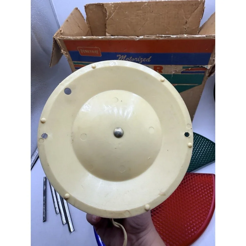 Vintage Penetray Motorized Rotating Color Wheel Aluminum Christmas Tree Light
